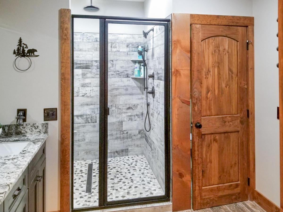 Brand New Build Luxury Mountain Chalet With Hot Tub, Pool, Game Room, Premium Features Ellijay Exterior photo