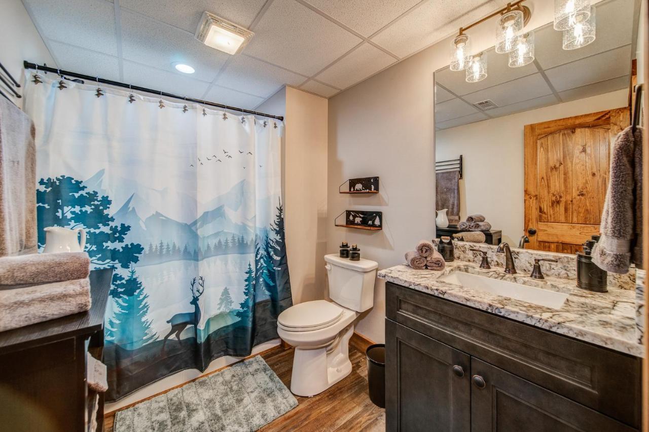 Brand New Build Luxury Mountain Chalet With Hot Tub, Pool, Game Room, Premium Features Ellijay Exterior photo